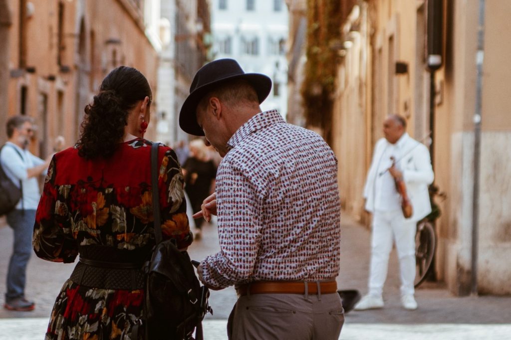 Tips for couples who love traveling Communication is key