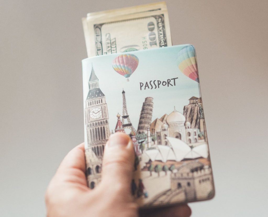 Making travel easy: Travel mistakes to avoid Not tracking your spending
